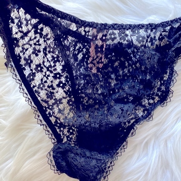 Agent Provocateur black lace tie panties - Picture 3 of 7